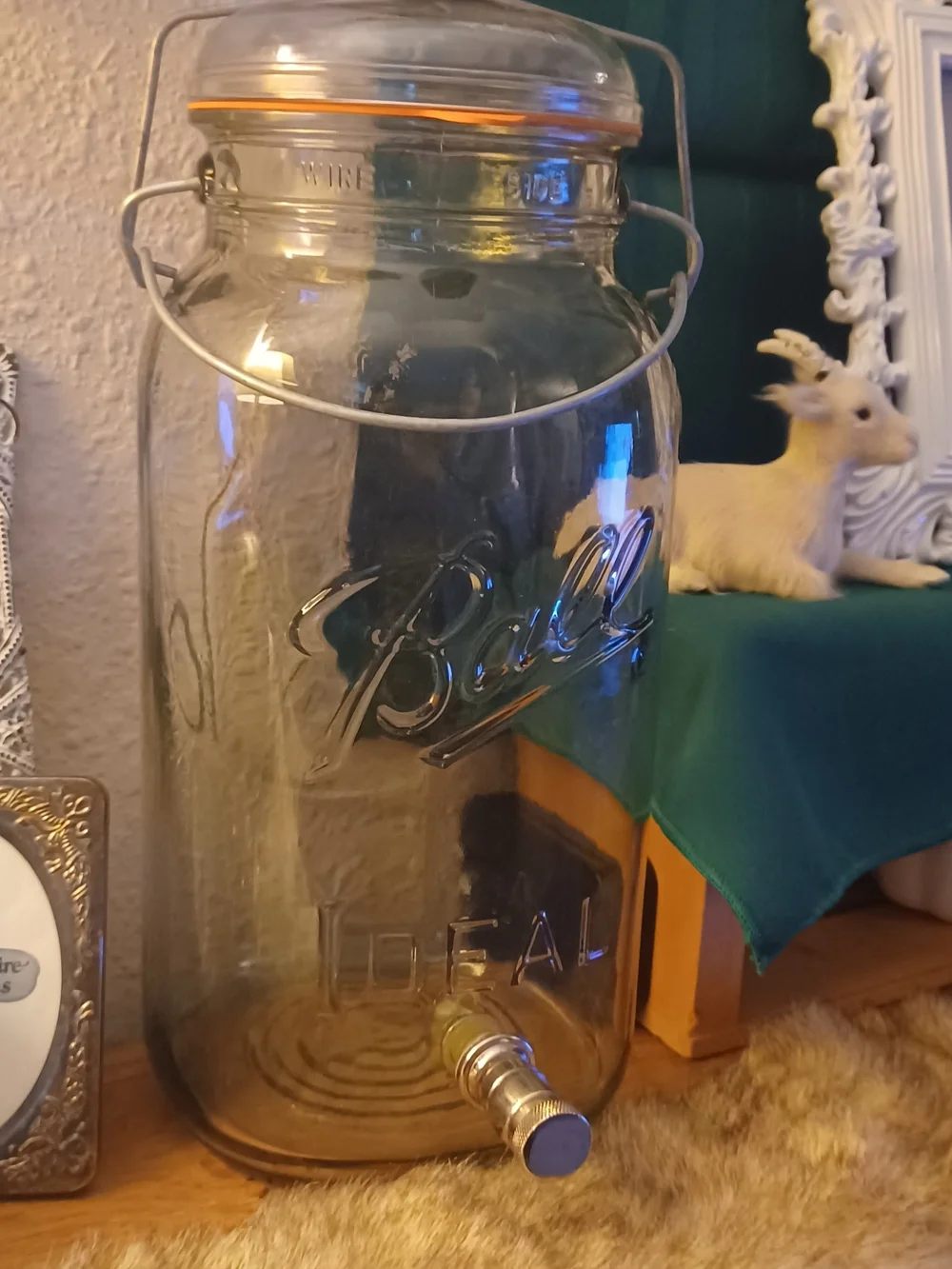 Ideal Glass Beverage Dispenser with Orange Gasket